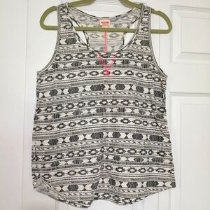 Mossimo Tshirt Sleeveless Black & White with Pink Stitch Design